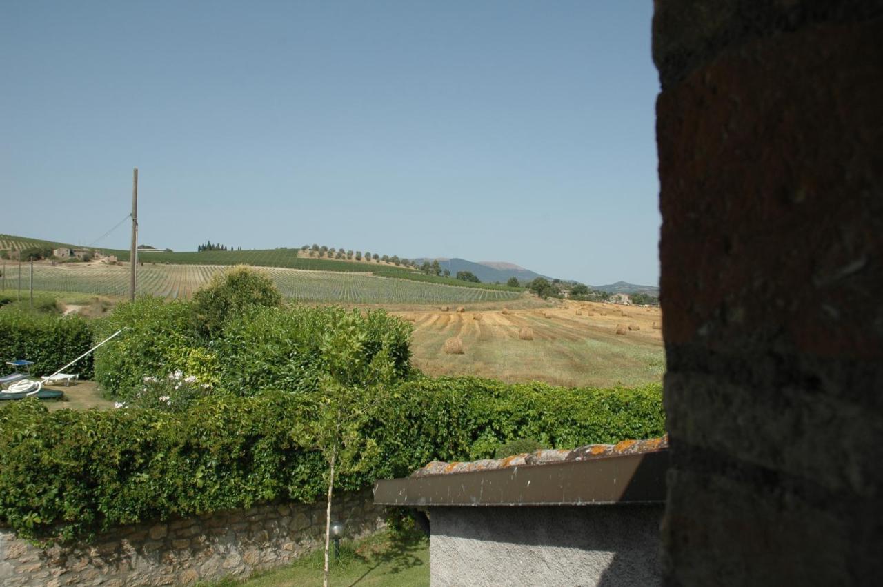 Casa Vacanze Vecchio Granaio Hostal Magione Exterior foto